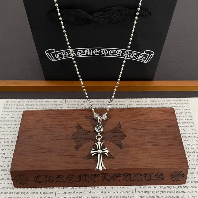 Ch**me He**ts necklaces